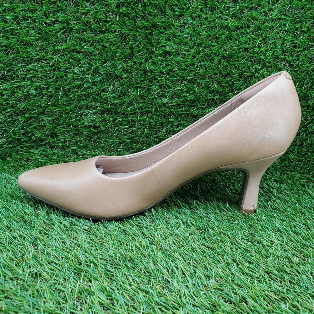 Clarks Kataleyna Gem SIZE 9 Women's Leather Pointed Toe Pumps Warm Beige - Picture 2 of 9